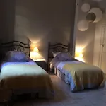 La Vieille Demeure