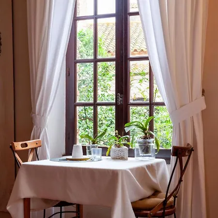 Pensjonat La Vieille Demeure 4*