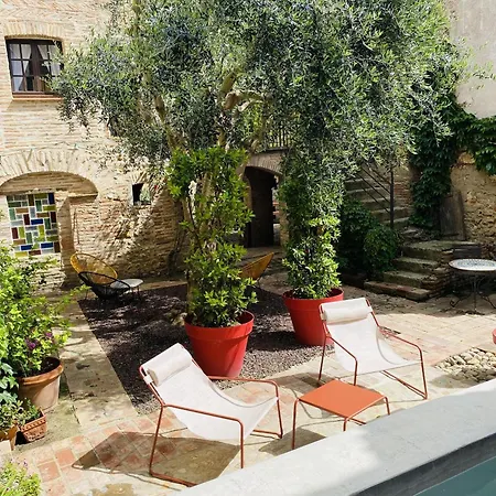 La Vieille Demeure بيت ضيافة 4*