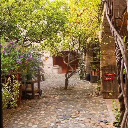 La Vieille Demeure 4* تورايْ