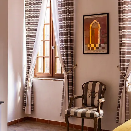 La Vieille Demeure Maison d'hôtes 3*