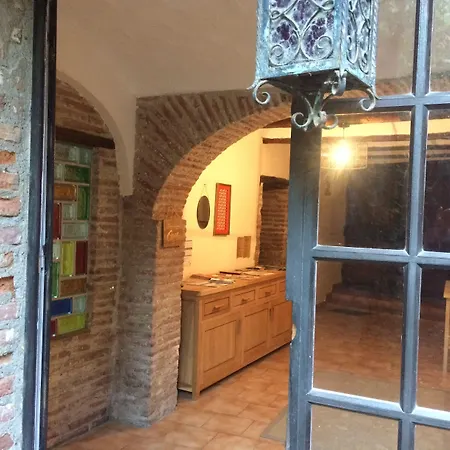 La Vieille Demeure 4*