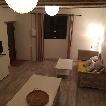 La Vieille Demeure بيت ضيافة