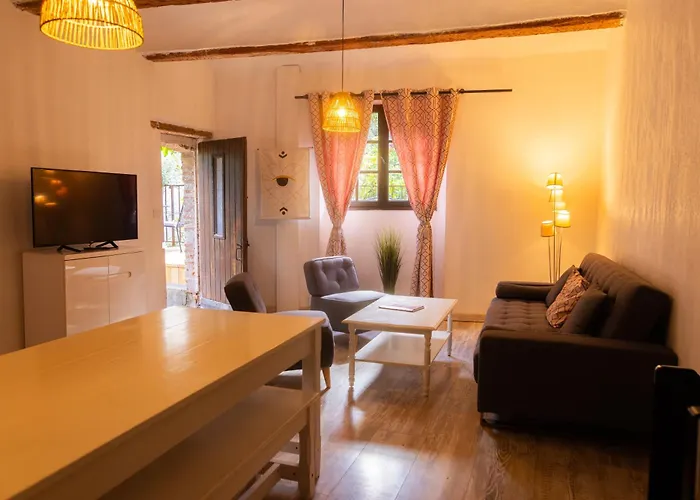 La Vieille Demeure 4*