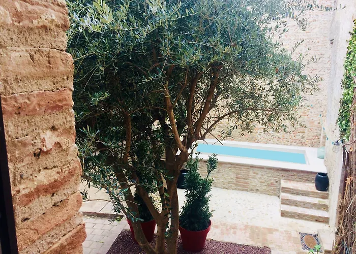 La Vieille Demeure Guest house 4*